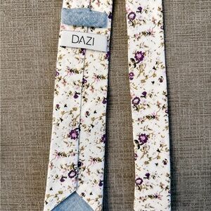 Dazi Tie
